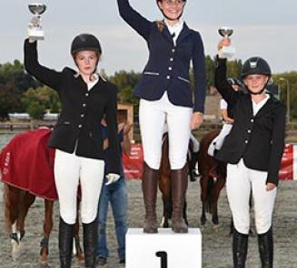 De winnaars Bestgaande Rijpony: Mystique vh Klavertje, Quint vd Groenheuvel, Ive vd Delthoeve en Pattaya vh Neerhof