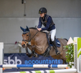 Rythmic vd Groenheuvel Van Kerckhoven Nationale Indoor LRV