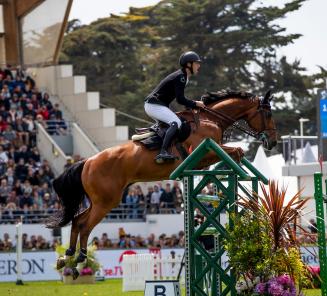 Espoir en Pieter Devos winnen in St Tropez